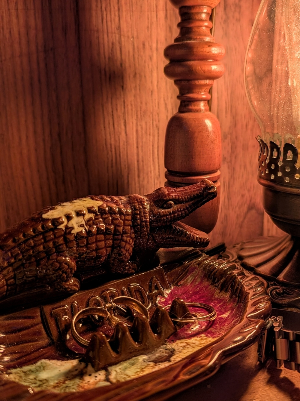 Brown Ceramic Alligator Souvenir Ashtray - Catch All Dish